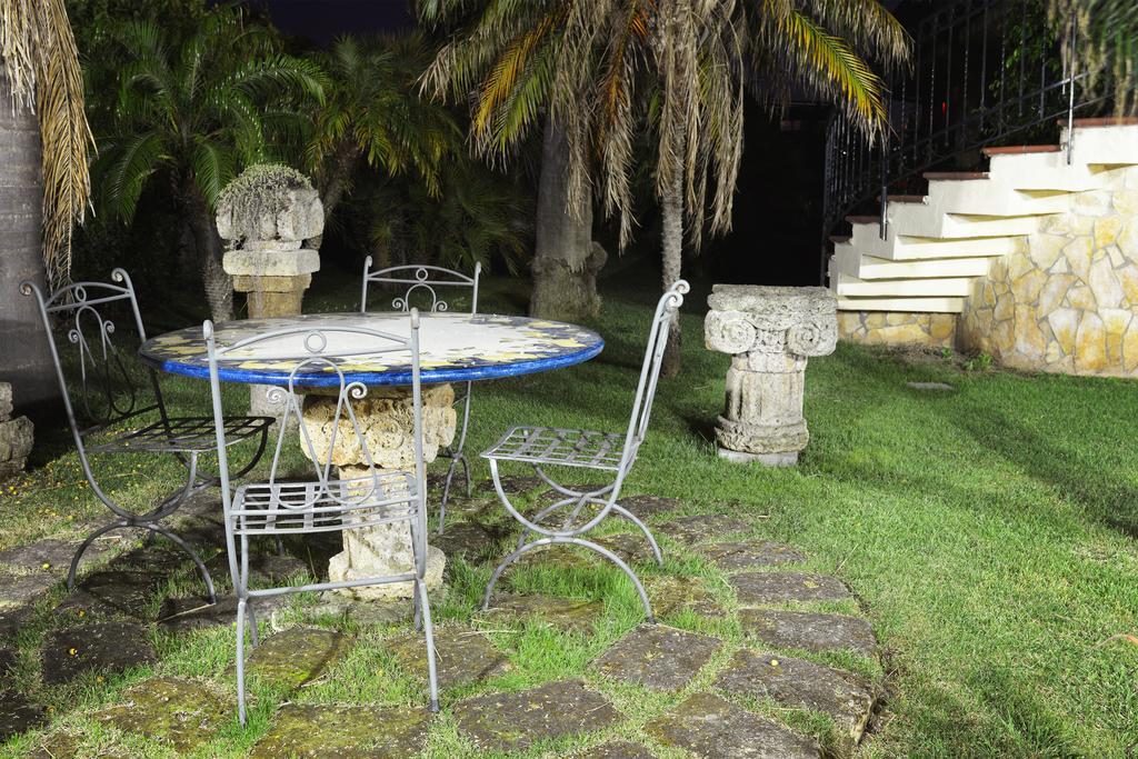 Complesso Turistico Ricettivo L'Oasi Del Golfo Di Salerno Lejlighed Battipaglia Eksteriør billede