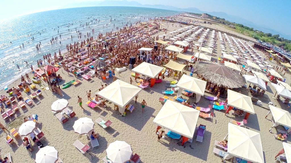 Complesso Turistico Ricettivo L'Oasi Del Golfo Di Salerno Lejlighed Battipaglia Eksteriør billede